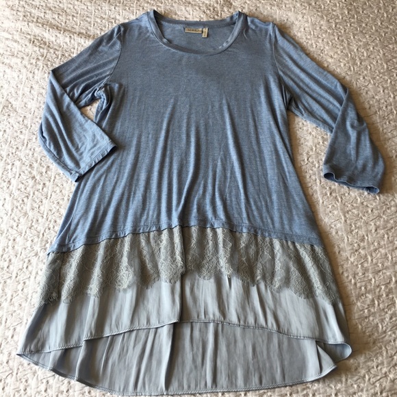 LOGO by Lori Goldstein Tops - LOGO by Lori Goldstein blue tunic lace layer Med